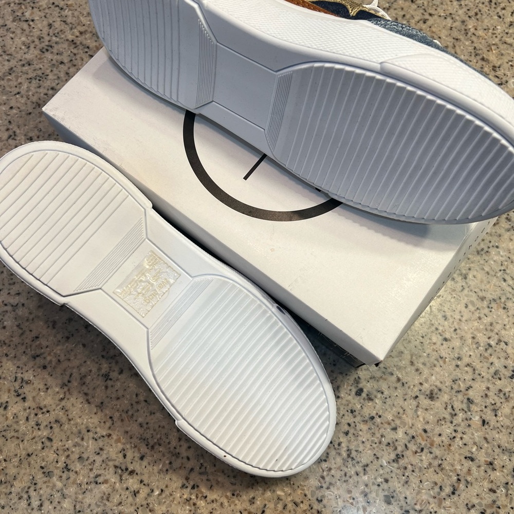 MKS women’s shoes - Picture 5 of 5